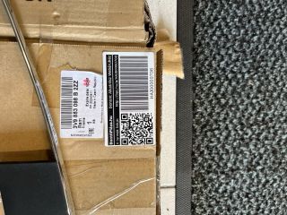 bontott SKODA SUPERB III Csomagtérajtó Díszléc