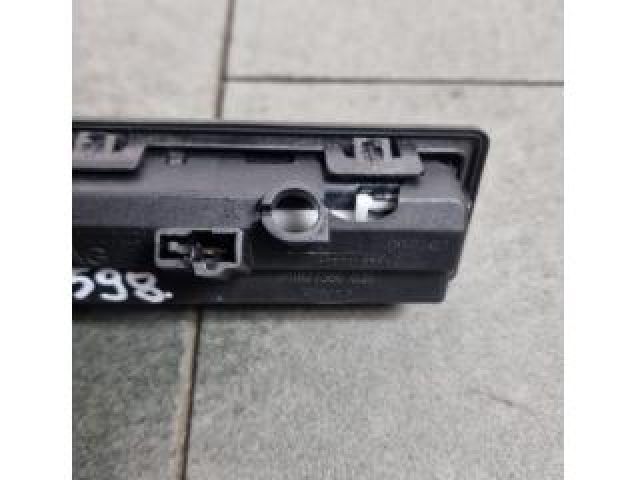 bontott SKODA SUPERB III Csomagtérajtó Kilincs