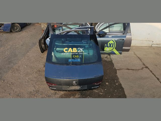 bontott SKODA SUPERB III Csomagtérajtó (Részeivel)