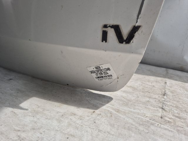 bontott SKODA SUPERB III Csomagtérajtó (Üres lemez)