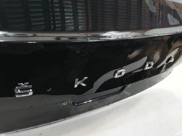 bontott SKODA SUPERB III Csomagtérajtó (Üres lemez)