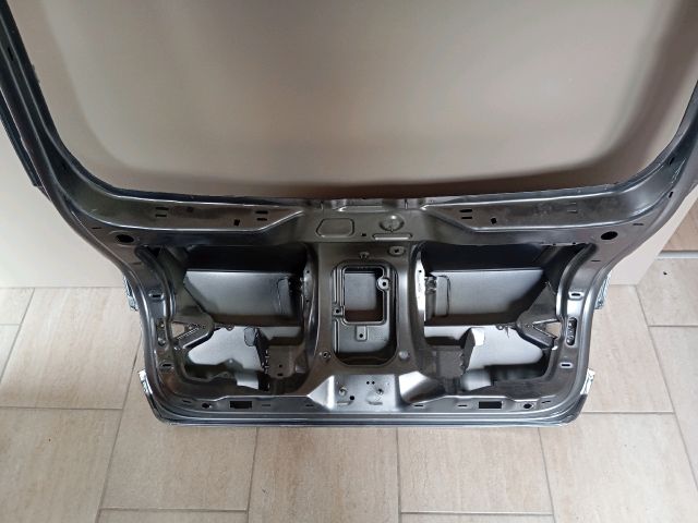 bontott SKODA SUPERB III Csomagtérajtó (Üres lemez)