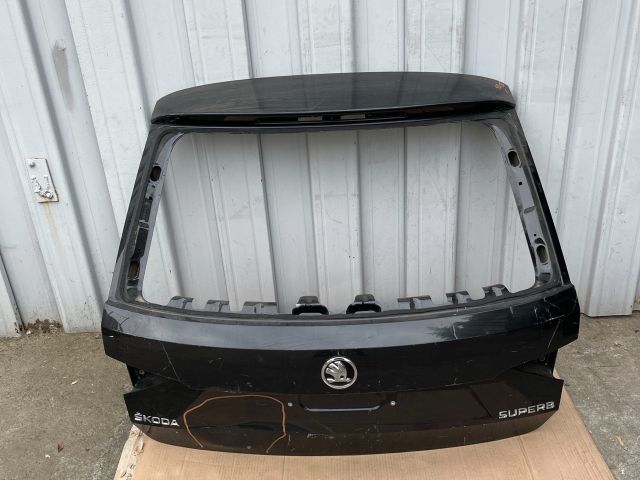 bontott SKODA SUPERB III Csomagtérajtó (Üres lemez)