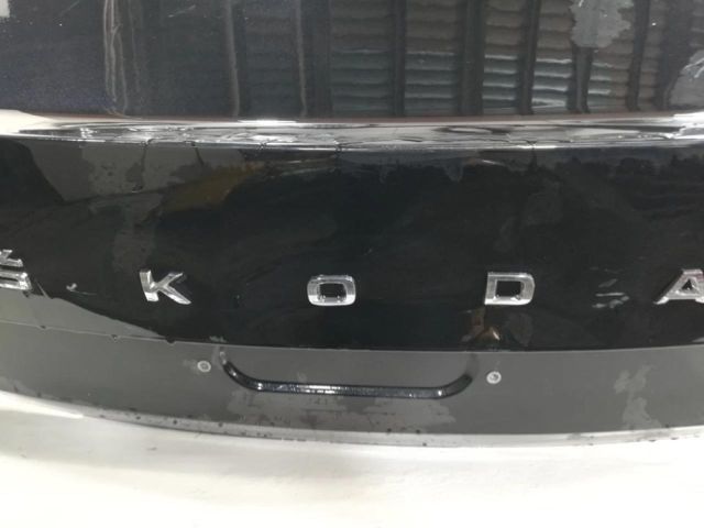 bontott SKODA SUPERB III Csomagtérajtó (Üres lemez)