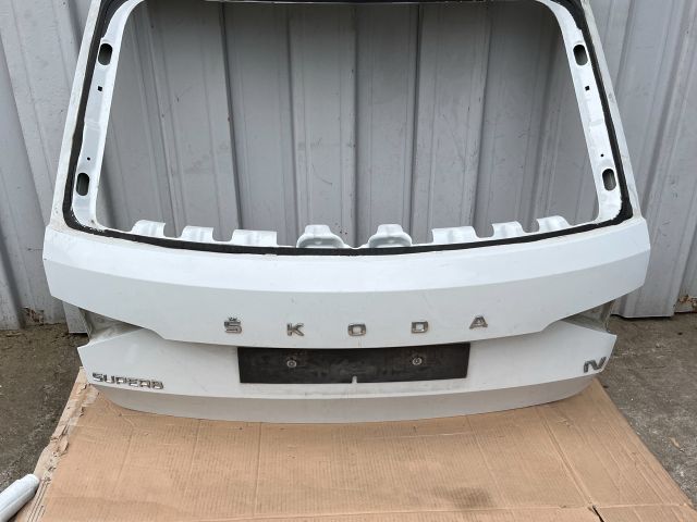 bontott SKODA SUPERB III Csomagtérajtó (Üres lemez)