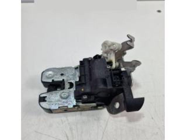 bontott SKODA SUPERB III Csomagtérajtó Ütköző