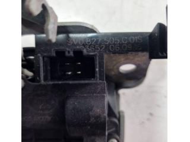 bontott SKODA SUPERB III Csomagtérajtó Ütköző