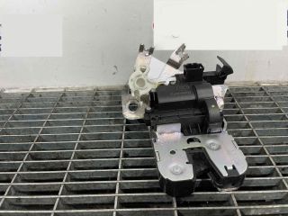 bontott SKODA SUPERB III Csomagtérajtó Ütköző