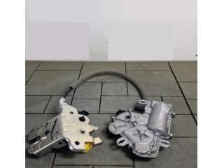 bontott SKODA SUPERB III Csomagtérajtó Zárszerkezet