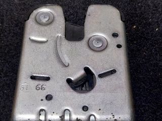 bontott SKODA SUPERB III Csomagtérajtó Zárszerkezet