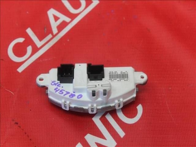 bontott SKODA SUPERB III Előtét Ellenállás Fűtőmotor