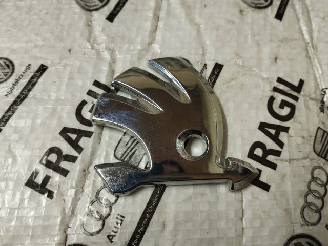 bontott SKODA SUPERB III Első Embléma