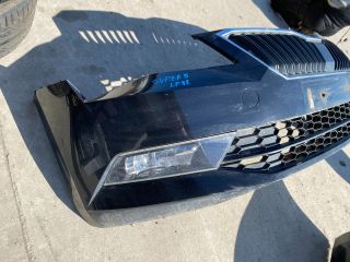 bontott SKODA SUPERB III Első Lökhárító (Részeivel)