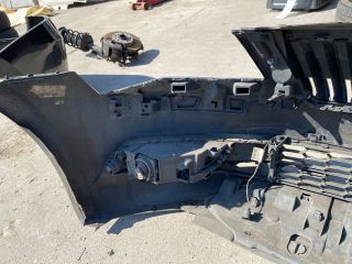 bontott SKODA SUPERB III Első Lökhárító (Részeivel)