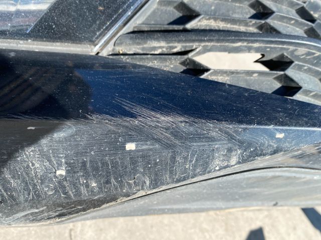 bontott SKODA SUPERB III Első Lökhárító (Részeivel)