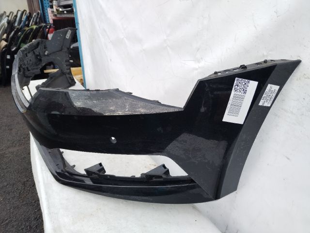 bontott SKODA SUPERB III Első Lökhárító (Üresen)