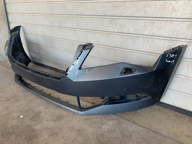 bontott SKODA SUPERB III Első Lökhárító (Üresen)