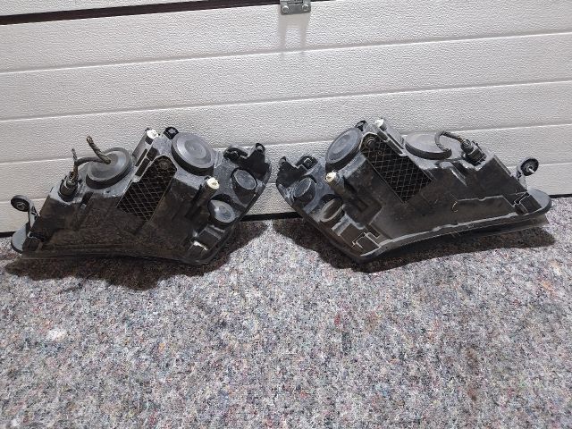 bontott SKODA SUPERB III Fényszóró Pár