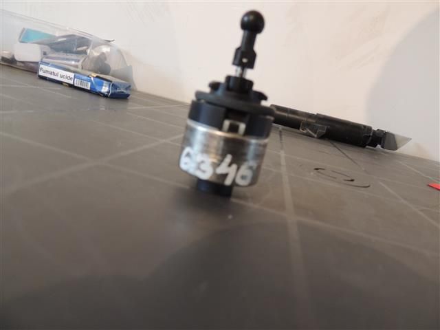 bontott SKODA SUPERB III Fényszórómagasság Állító Motor Jobb