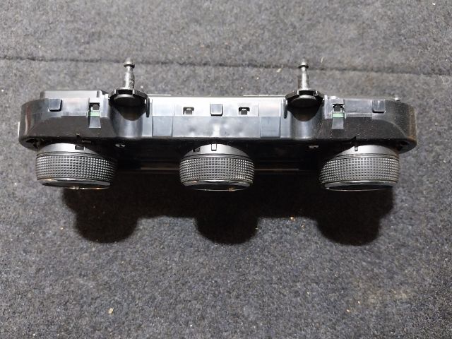 bontott SKODA SUPERB III Fűtéskapcsoló (digit klímás)