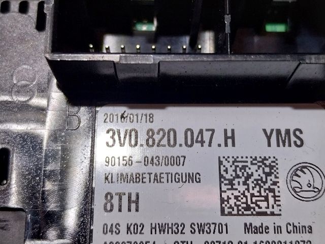 bontott SKODA SUPERB III Fűtéskapcsoló (digit klímás)