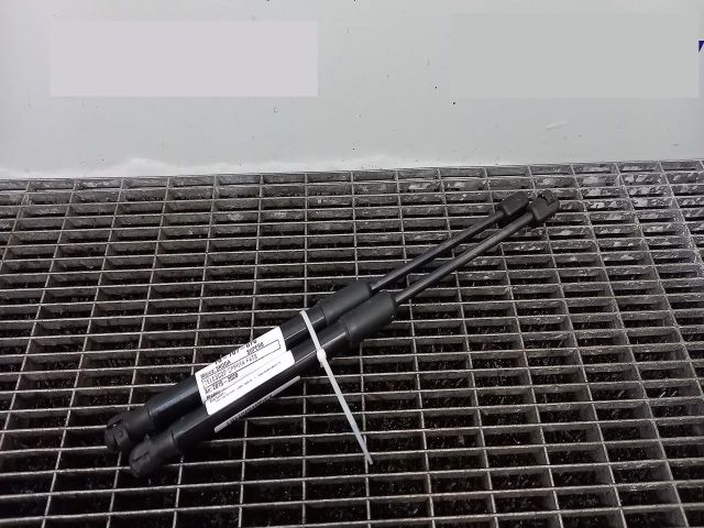 bontott SKODA SUPERB III Gázrugós Kitámasztó Teleszkóp Motorháztető