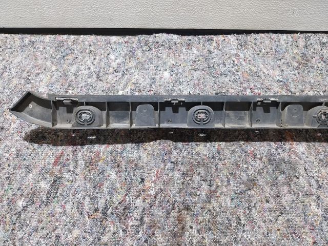 bontott SKODA SUPERB III Hátsó középső Lökhárító Tartó (Műanyag)