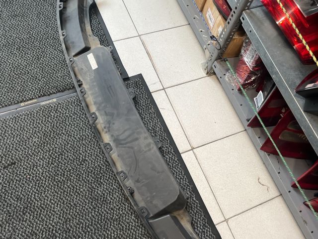 bontott SKODA SUPERB III Hátsó Lökhárító Alsó (Műanyag)