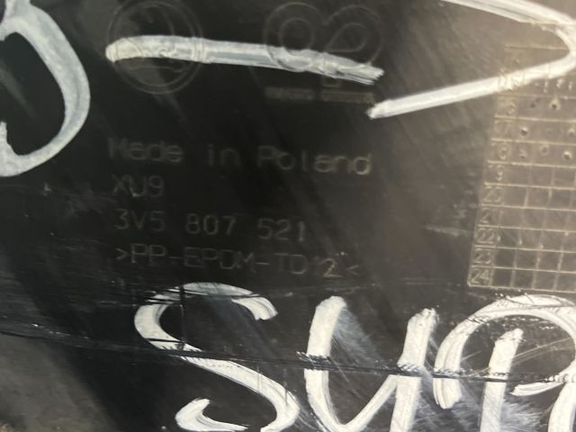 bontott SKODA SUPERB III Hátsó Lökhárító Alsó (Műanyag)