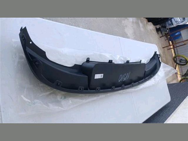 bontott SKODA SUPERB III Hátsó Lökhárító Légterelő