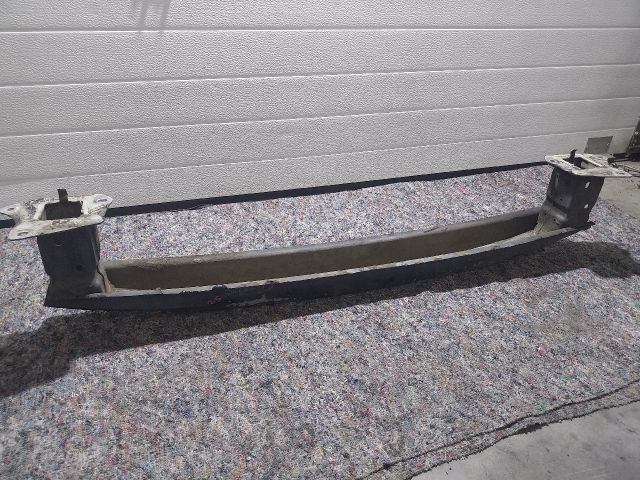 bontott SKODA SUPERB III Hátsó Lökhárító Merevítő (Fém)