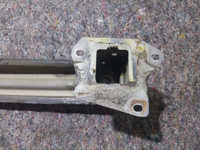 bontott SKODA SUPERB III Hátsó Lökhárító Merevítő (Fém)