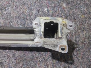 bontott SKODA SUPERB III Hátsó Lökhárító Merevítő (Fém)