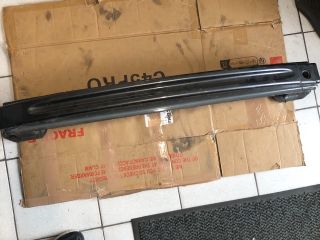 bontott SKODA SUPERB III Hátsó Lökhárító Merevítő (Fém)