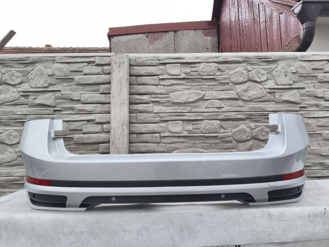 bontott SKODA SUPERB III Hátsó Lökhárító (Részeivel)