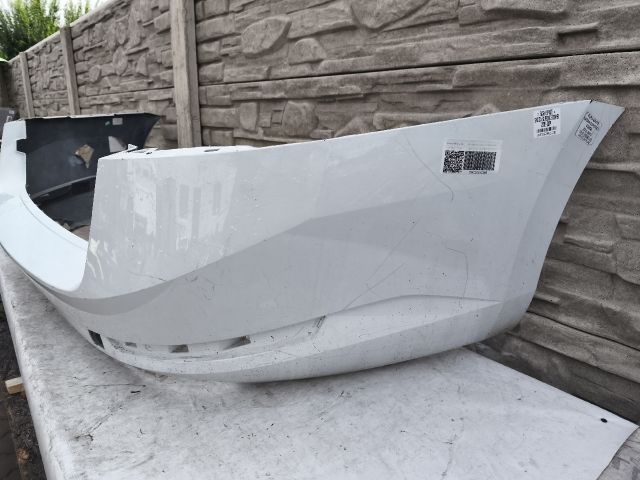 bontott SKODA SUPERB III Hátsó Lökhárító (Részeivel)