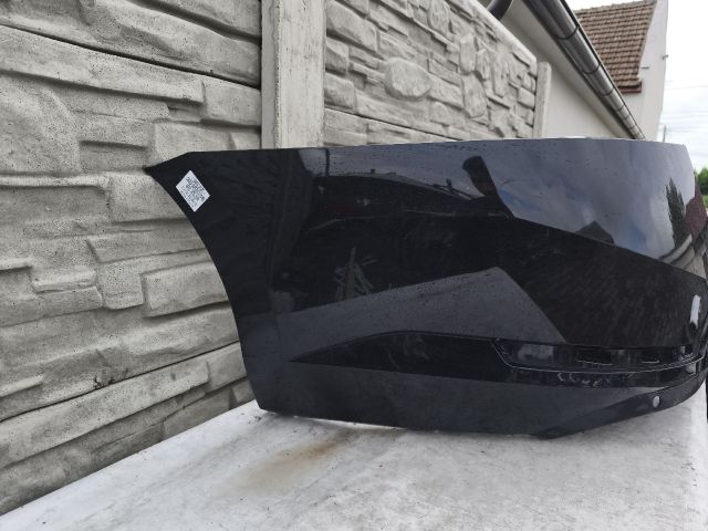 bontott SKODA SUPERB III Hátsó Lökhárító (Részeivel)