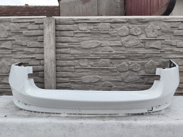 bontott SKODA SUPERB III Hátsó Lökhárító (Részeivel)