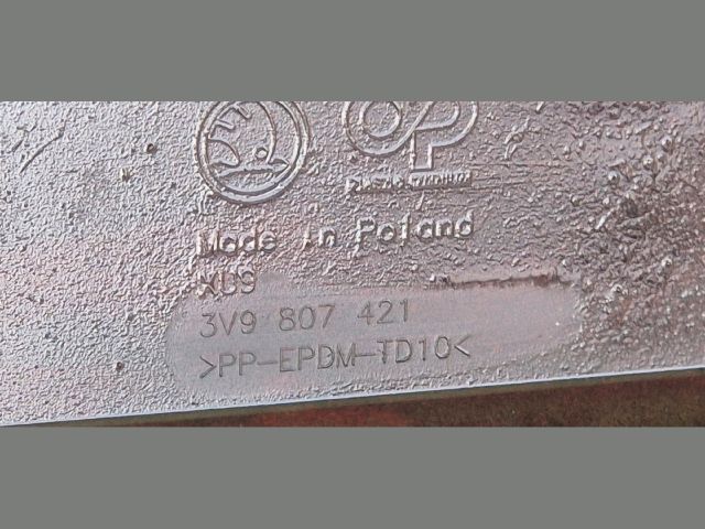 bontott SKODA SUPERB III Hátsó Lökhárító (Üresen)