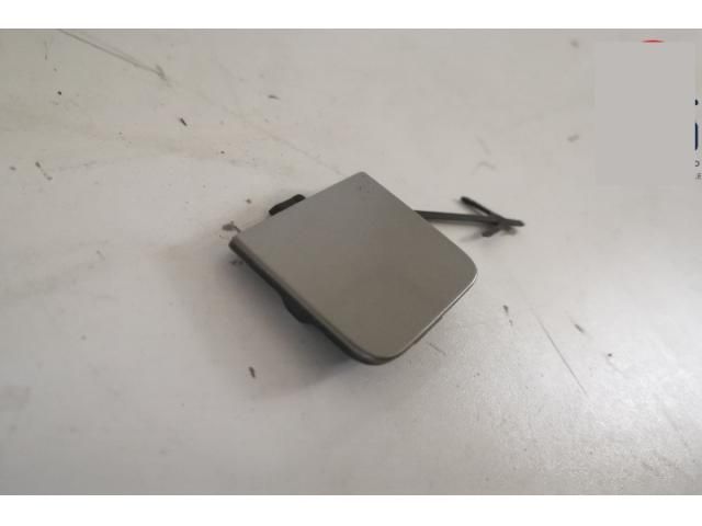 bontott SKODA SUPERB III Hátsó Vonószem Burkolat