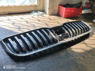 bontott SKODA SUPERB III Hűtőrács