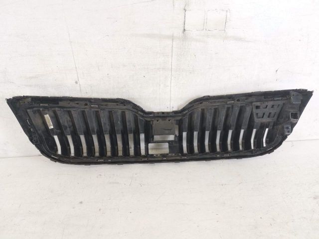 bontott SKODA SUPERB III Hűtőrács