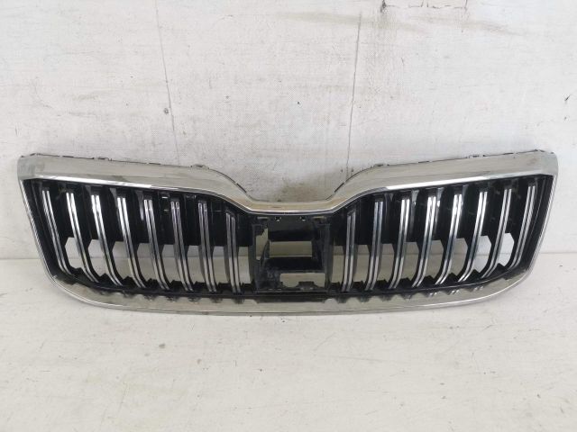bontott SKODA SUPERB III Hűtőrács