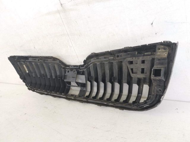 bontott SKODA SUPERB III Hűtőrács