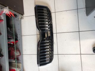 bontott SKODA SUPERB III Hűtőrács