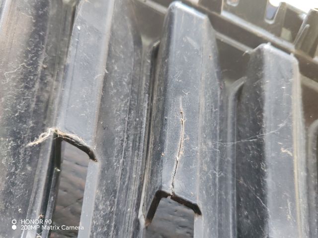 bontott SKODA SUPERB III Hűtőrács