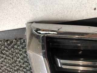 bontott SKODA SUPERB III Hűtőrács