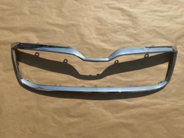 bontott SKODA SUPERB III Hűtőrács