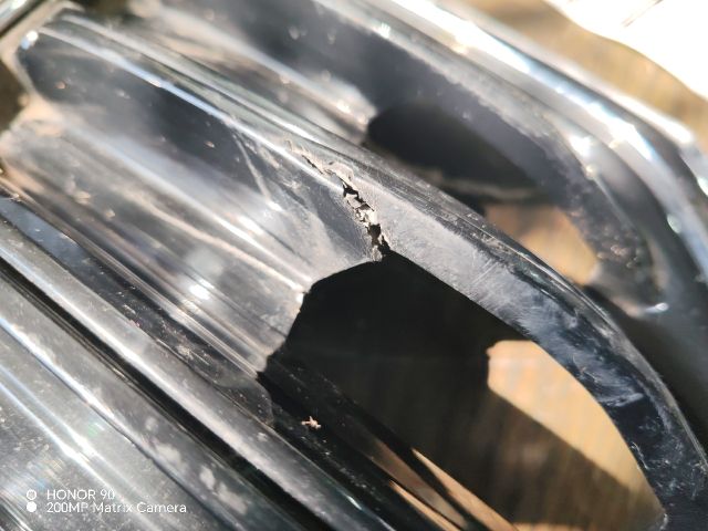 bontott SKODA SUPERB III Hűtőrács