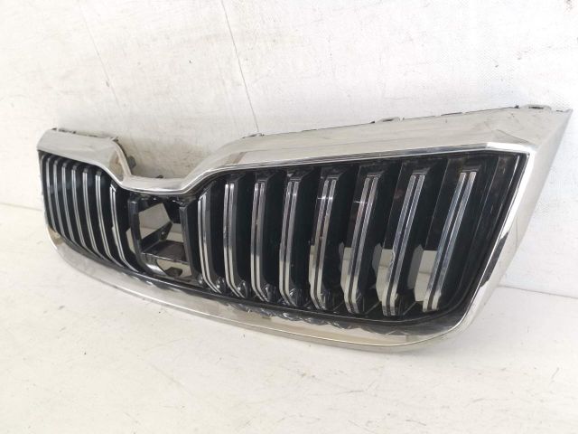 bontott SKODA SUPERB III Hűtőrács